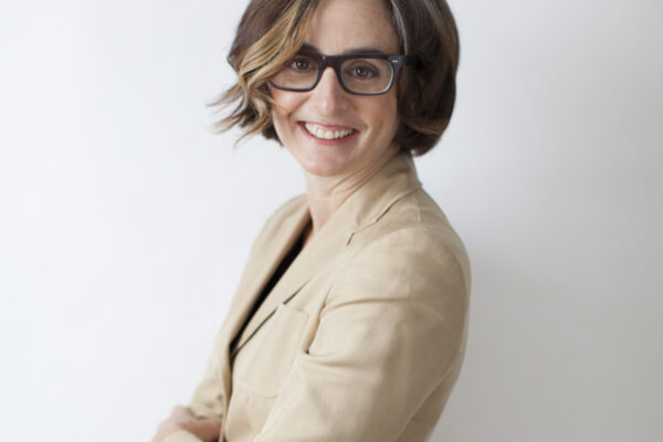 Head shot of Sharon Dolente