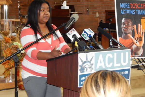 Jeree Brown speaking at Saints of God Church