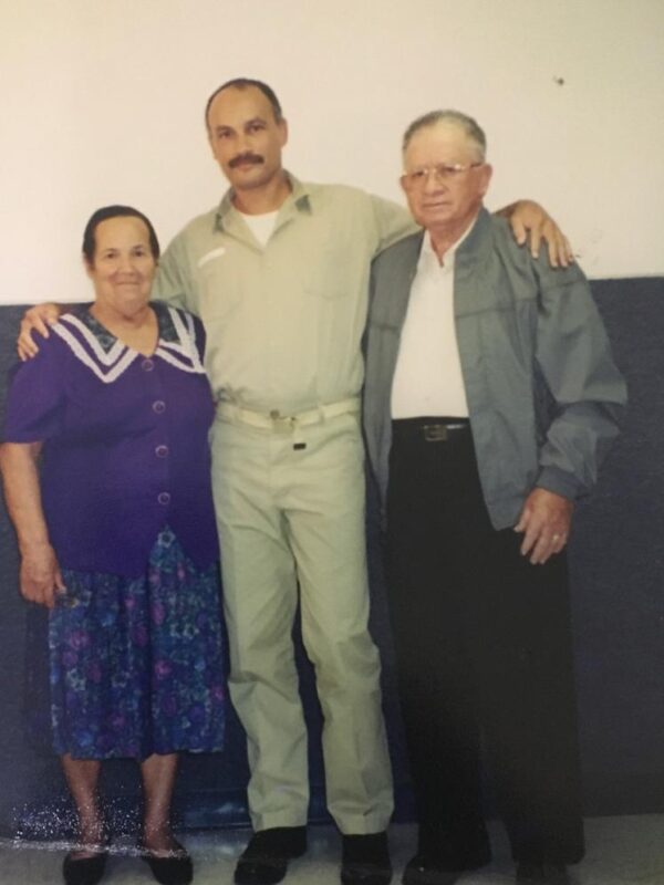 Jesse Dean Jr. with parents