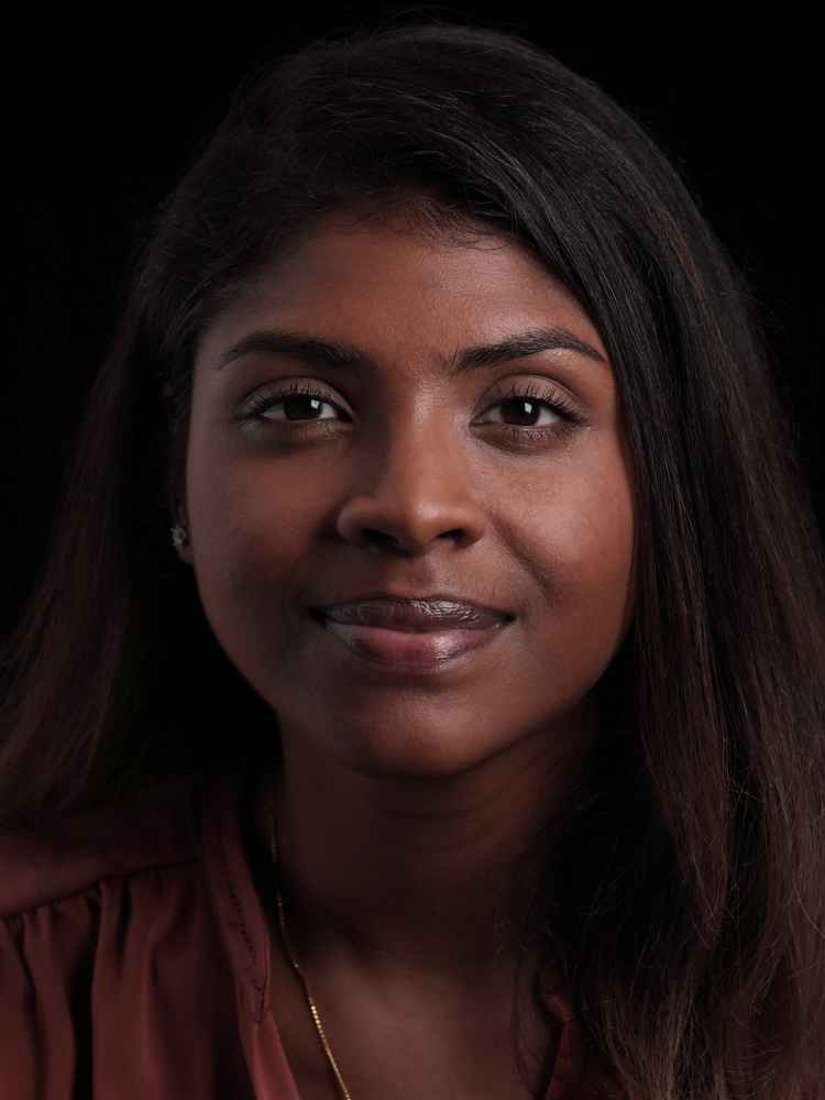 Head shot of Sandra Price