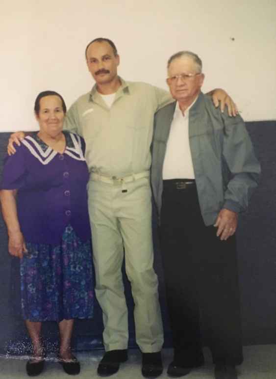 Jesse Dean Jr. with parents