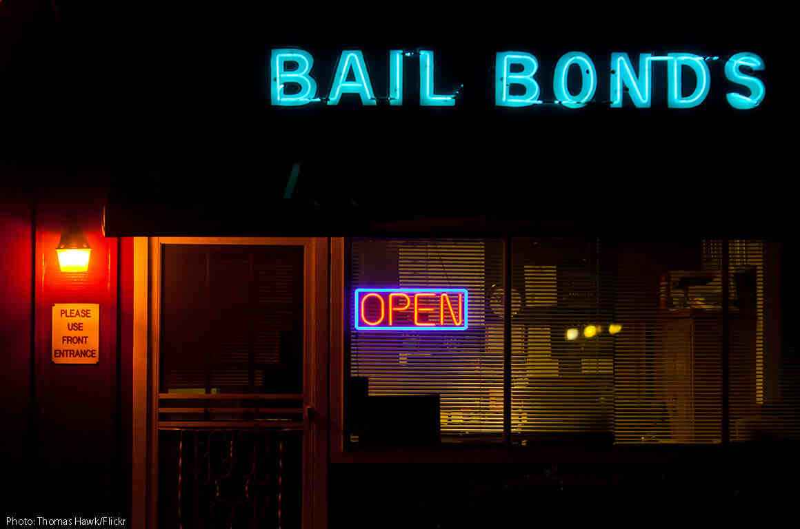 Image of bail bonds storefront